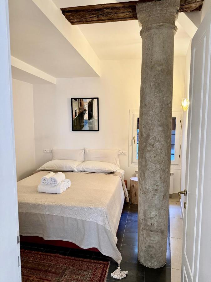 Ca Penini - Canal View Venice Luaran gambar